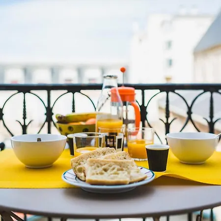Appartement Les Halles Keyweek Arty In The Heart Of By The Markets Biarritz