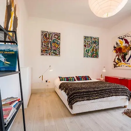Les Halles Keyweek Arty In The Heart Of By The Markets Apartment